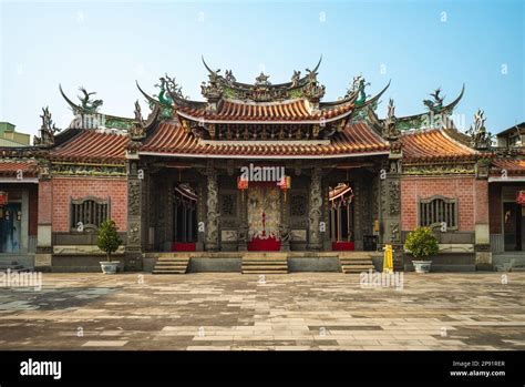 Le Temple de Daxi: Un Sanctuaire Ancestral à la Charme Incroyable!